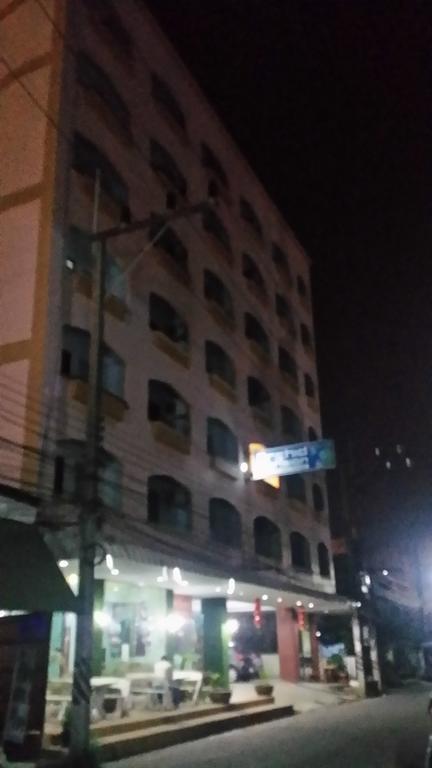 The 1 Place Hat Yai Exterior photo